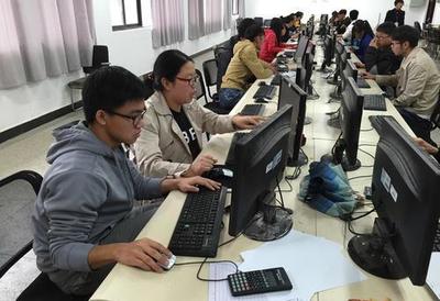 最適合貧困生報(bào)考的4個大學(xué)專業(yè)，就業(yè)前景廣闊，薪資優(yōu)厚